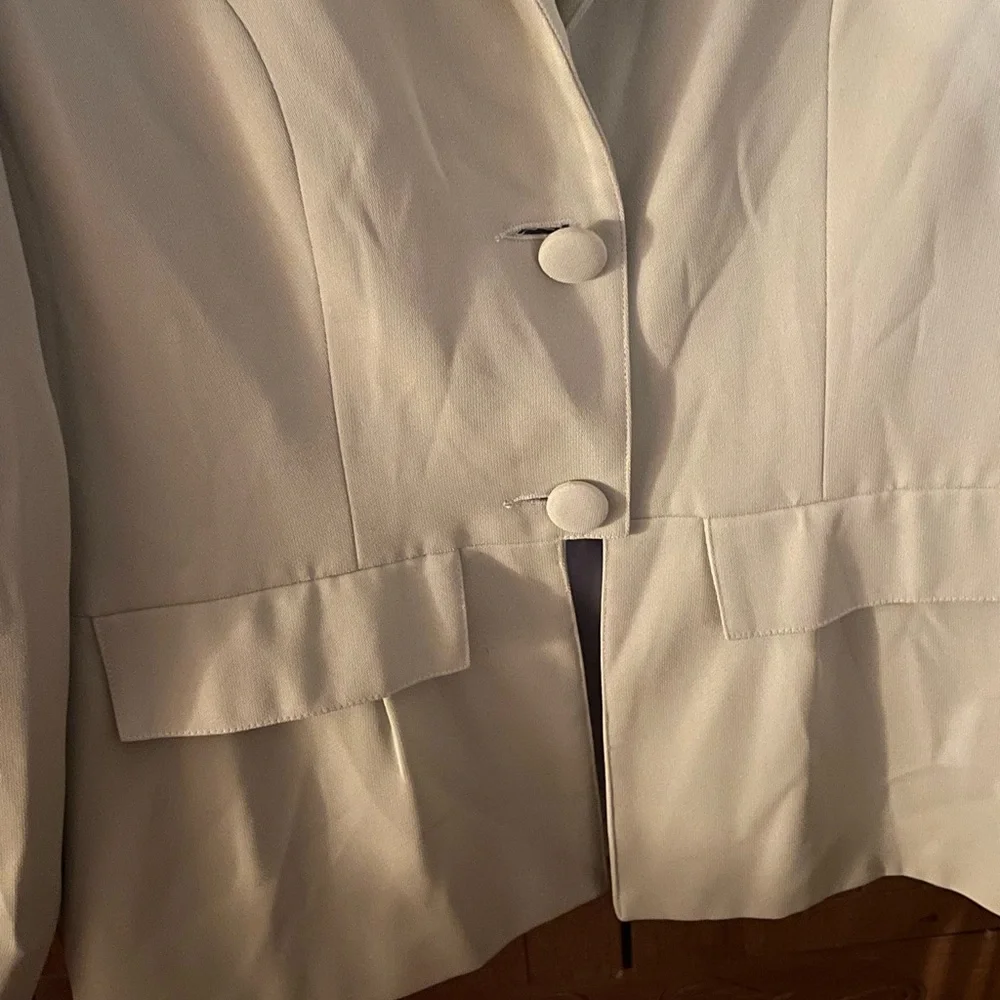 Lovely designer jacket by Jacqueline Conoir - Picture 4 of 7